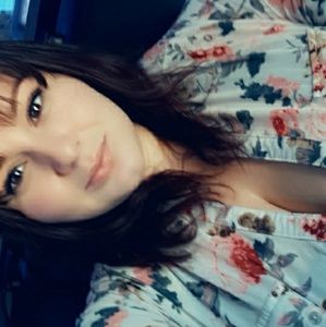 Meet your Posher, Manda